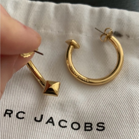 Marc Jacobs gold color hoops - Picture 4 of 4